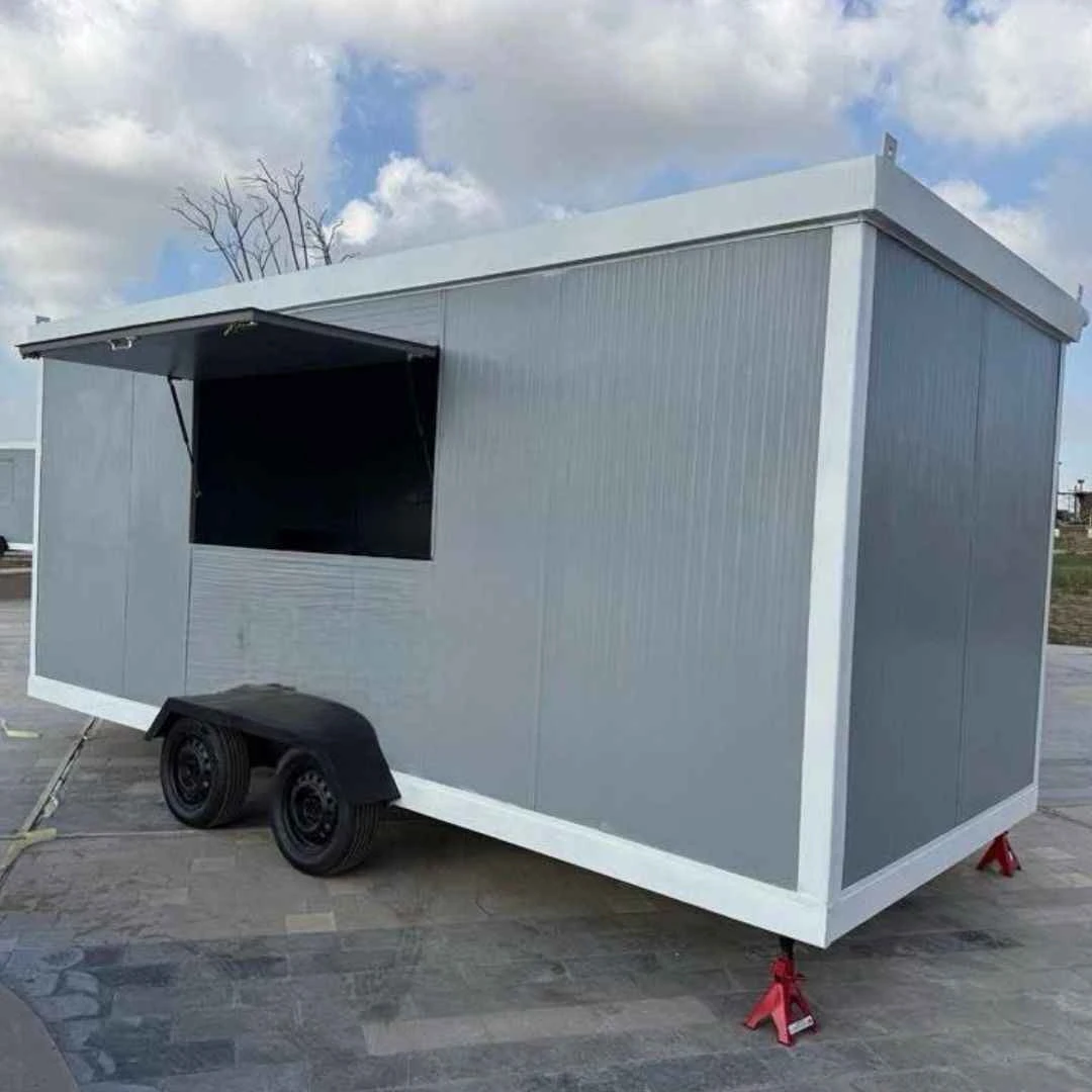 مطاعم متنقلة وثابتة